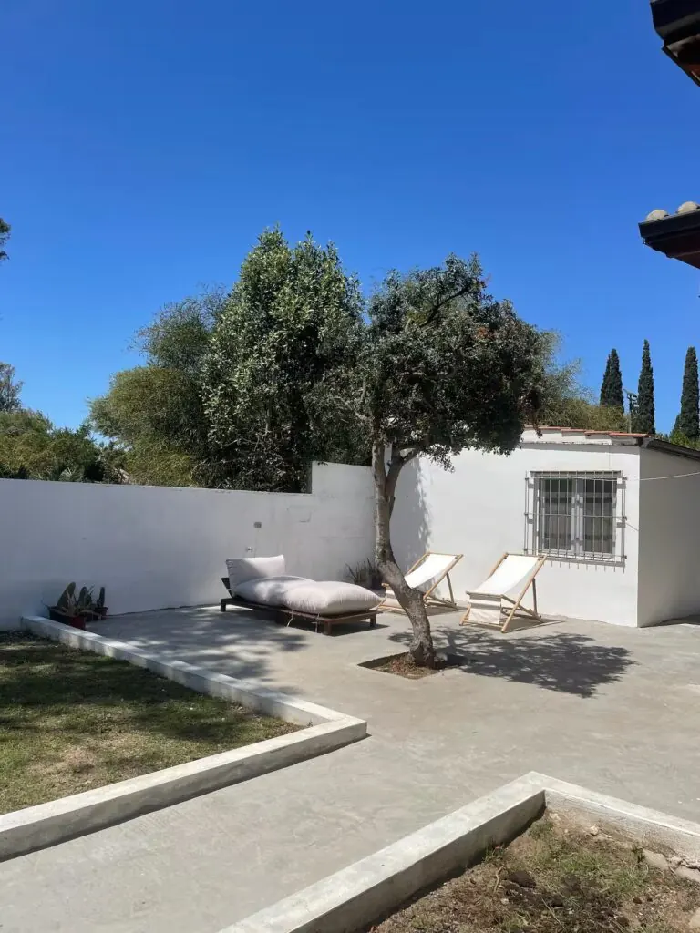 Zona relax nel giardino privato